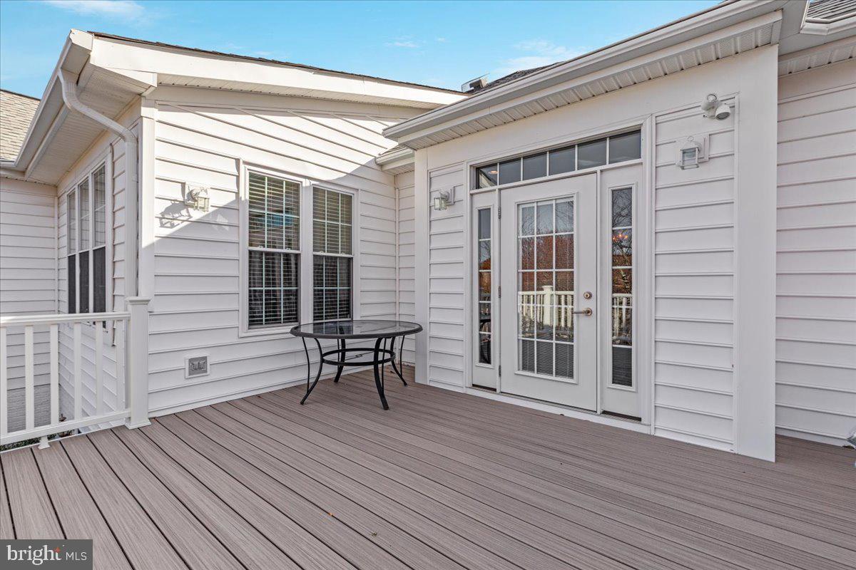 13612 Ryton Ridge Lane Gainesville, VA 20155 - Photo 21 of 76 Newer composite deck- 2019