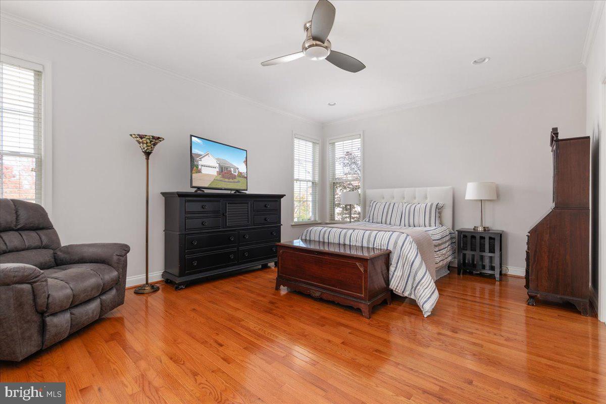 13612 Ryton Ridge Lane Gainesville, VA 20155 - Photo 24 of 76 Primary Bedroom