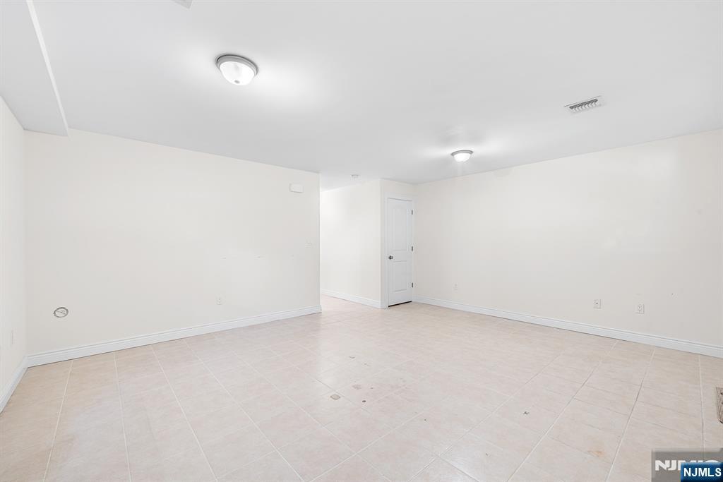 233 5th Street, Unit B Fairview, NJ 07022 - Photo 28 of 31