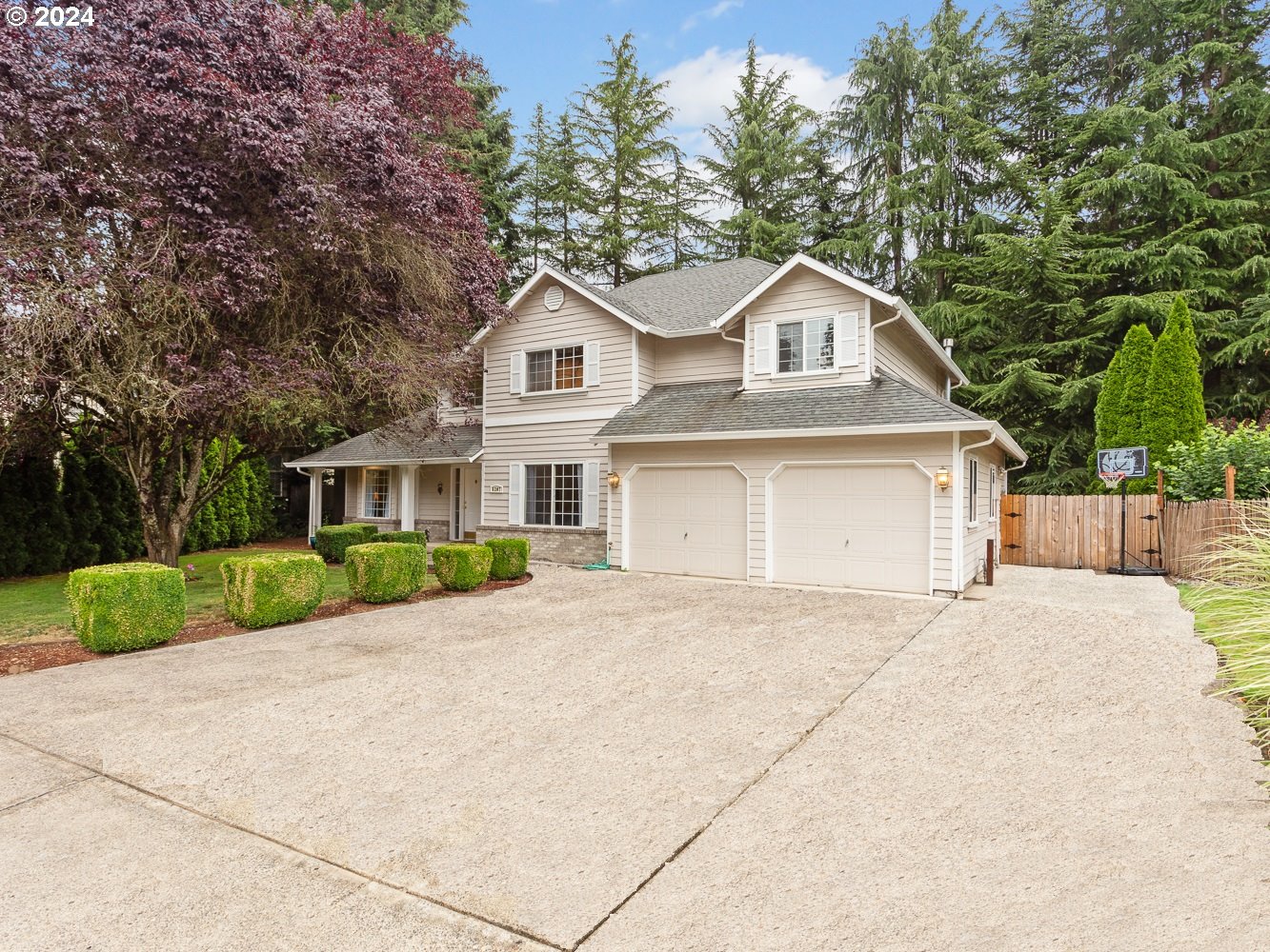 6207 Northeast 22nd Ct