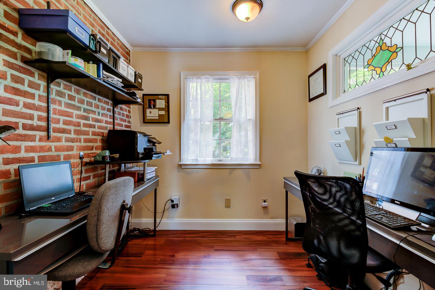100 Walker Road Landenberg, PA 19350 - Photo 15 of 43 Office off the entry