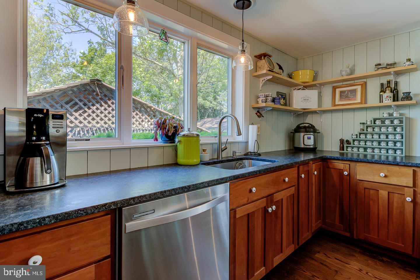 100 Walker Road Landenberg, PA 19350 - Photo 23 of 43 New upgraded soap stone counter tops