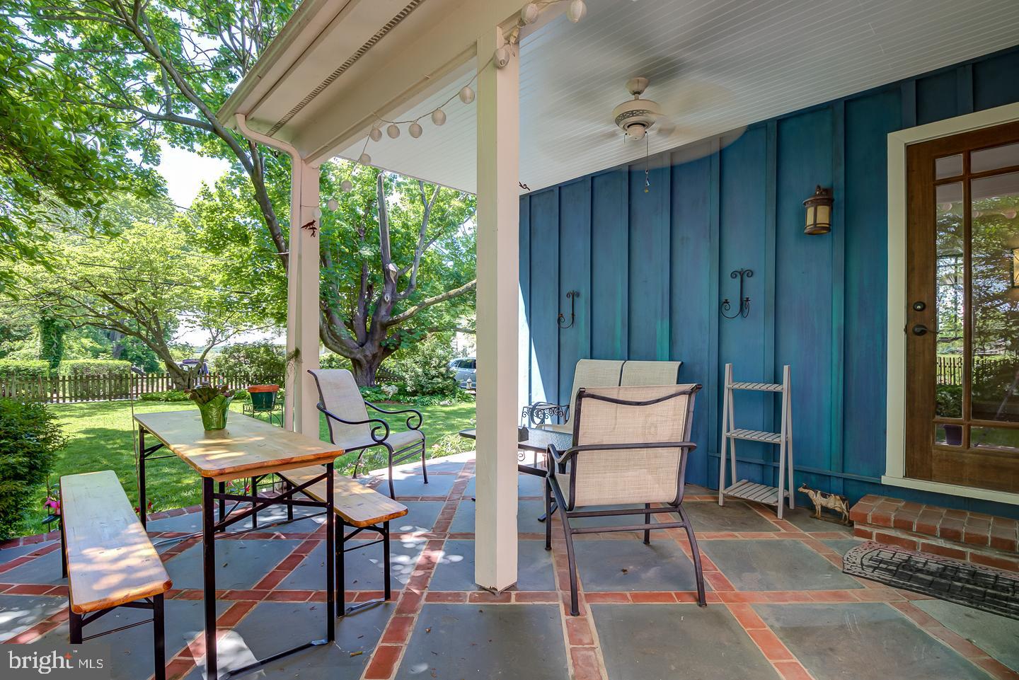 100 Walker Road Landenberg, PA 19350 - Photo 5 of 43 Front secluded patio