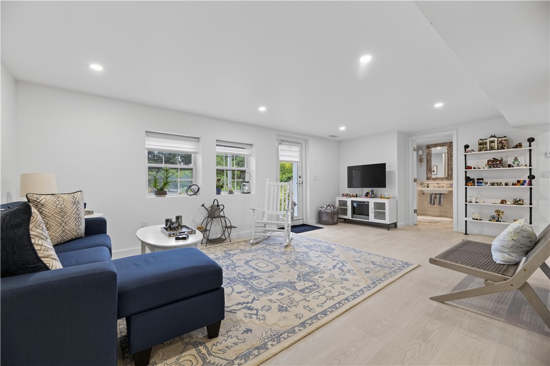19 Moonlight Drive Westerly, RI 02891 - Photo 27 of 38