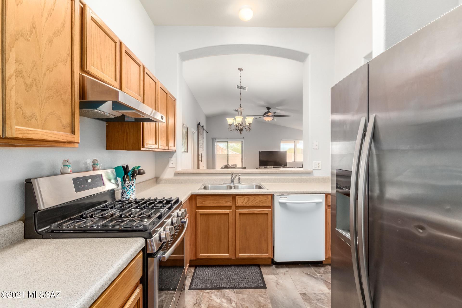 464 East Greg Rock Road Vail, AZ 85641 - Photo 9 of 26