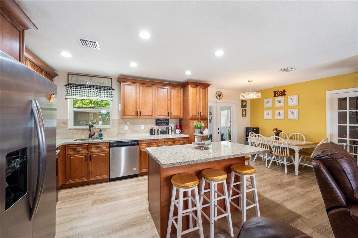 421 West 31st Street Riviera Beach, FL 33404 - Photo 6 of 21 06-DSC_0008