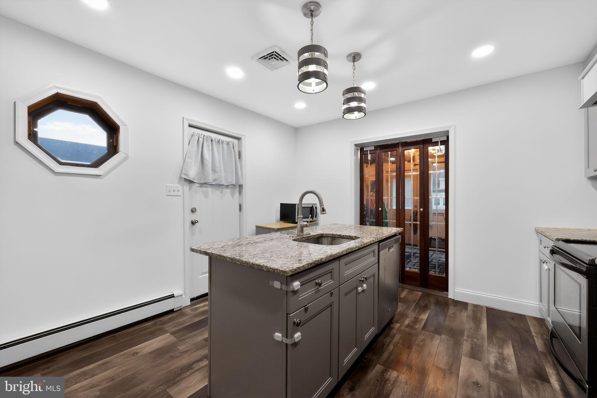 909 3rd Avenue Croydon, PA 19021 - Photo 14 of 30