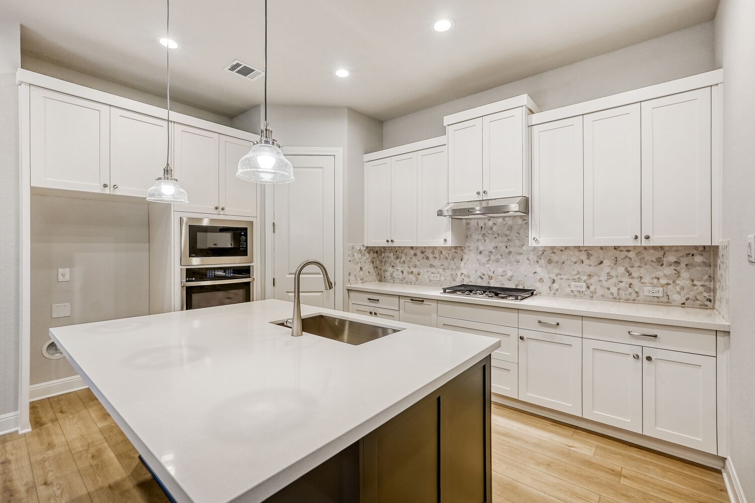 214 Prickly Poppy Loop Kyle, TX 78640 - Photo 5 of 11