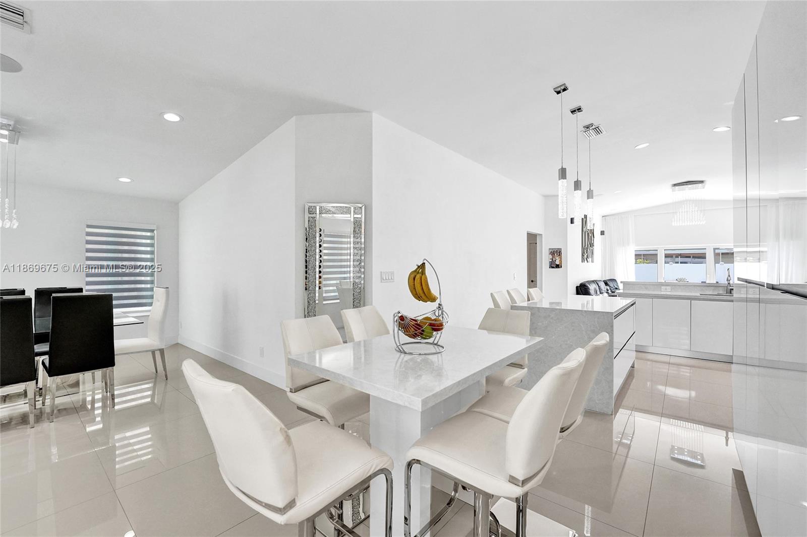 1636 Southwest 108th Terrace Davie, FL 33324 - Photo 21 of 92