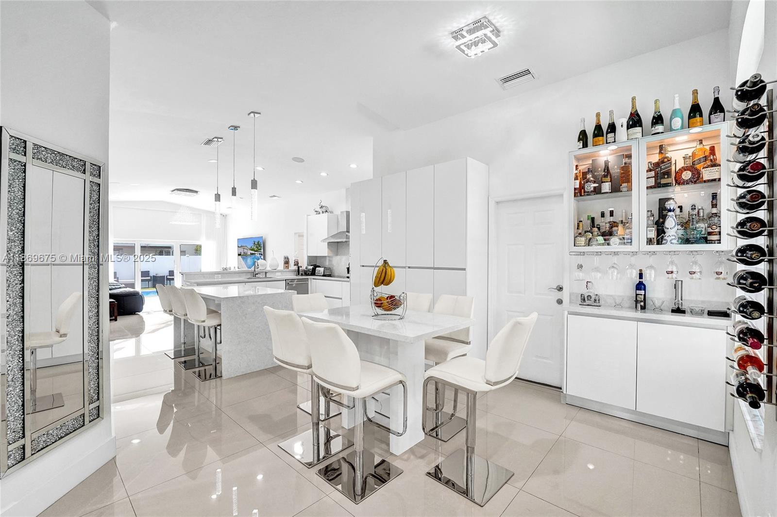 1636 Southwest 108th Terrace Davie, FL 33324 - Photo 22 of 92