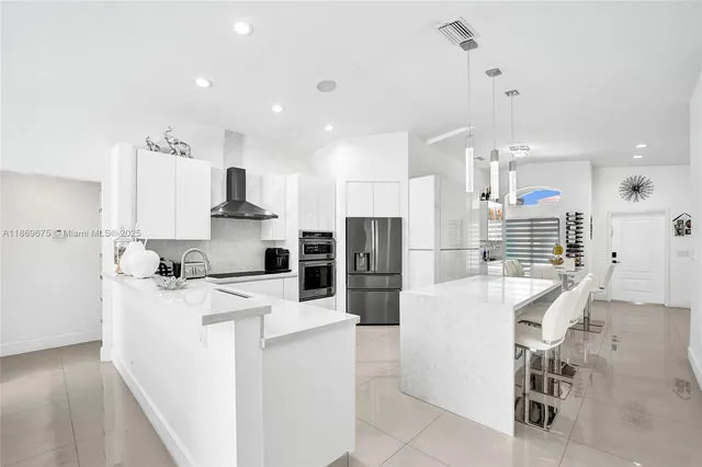 $850,000 | 1636 Southwest 108th Terrace, Davie, FL 33324