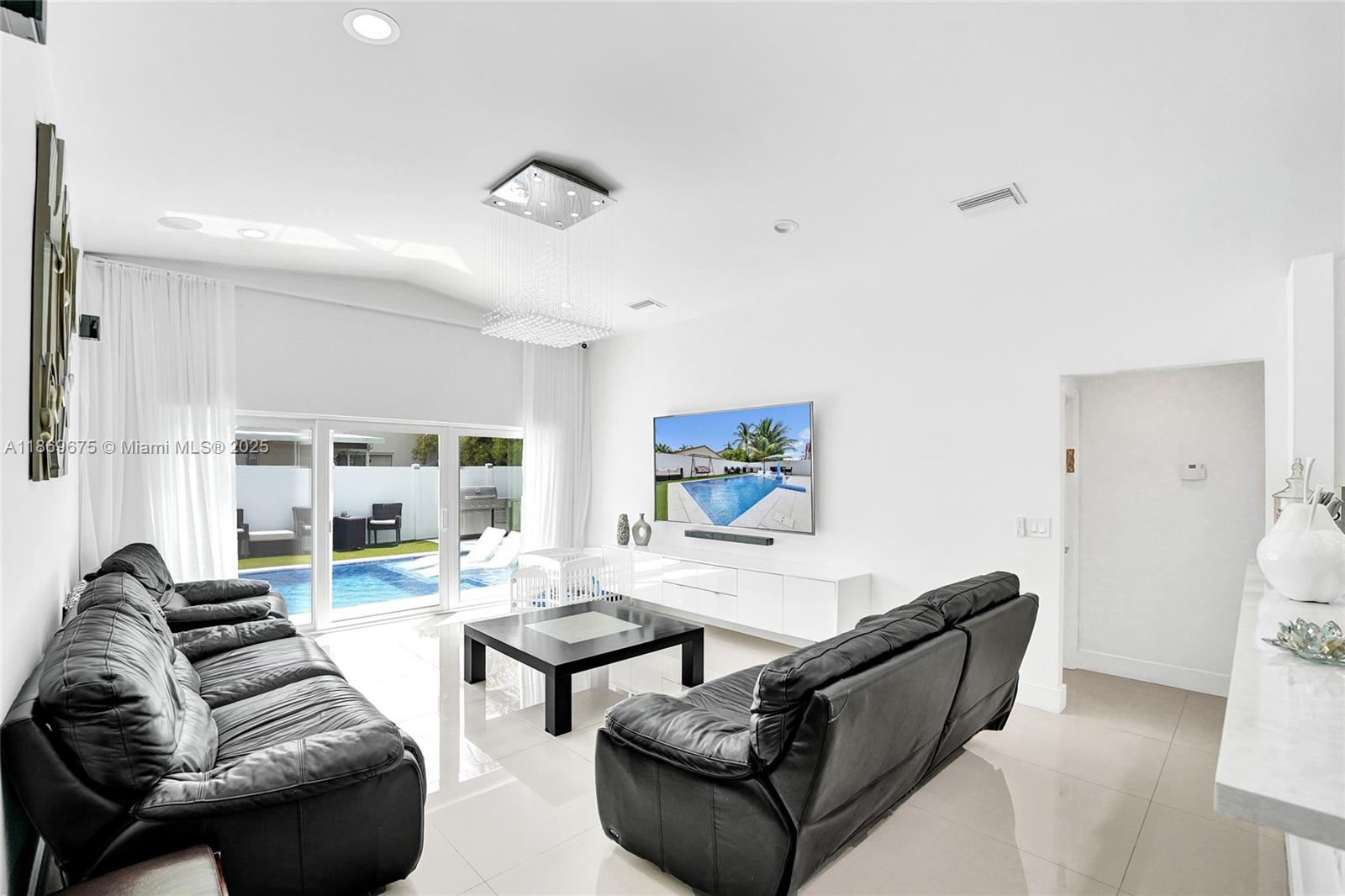 1636 Southwest 108th Terrace Davie, FL 33324 - Photo 27 of 92