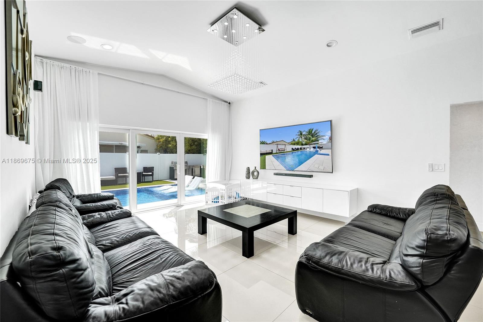 1636 Southwest 108th Terrace Davie, FL 33324 - Photo 28 of 92