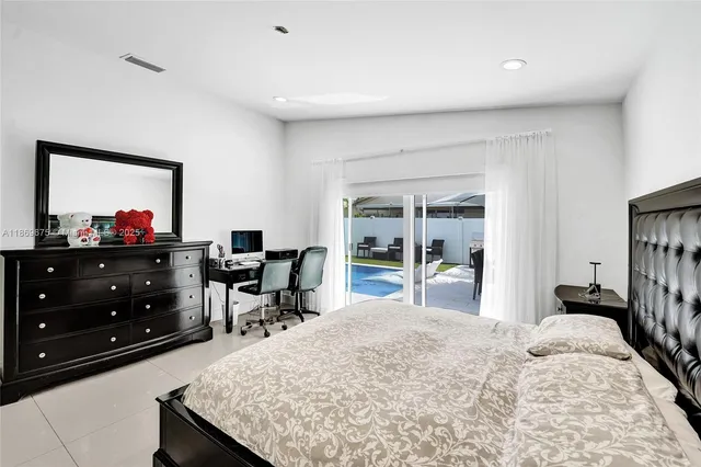 $850,000 | 1636 Southwest 108th Terrace, Davie, FL 33324