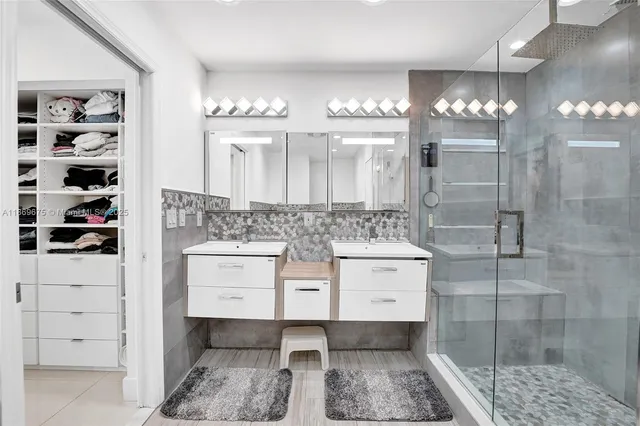 $850,000 | 1636 Southwest 108th Terrace, Davie, FL 33324