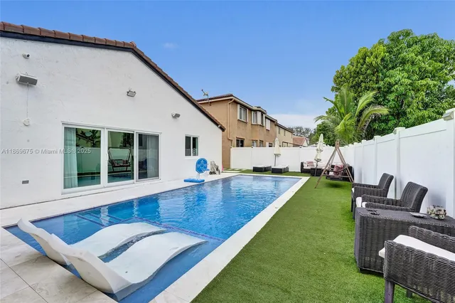 $850,000 | 1636 Southwest 108th Terrace, Davie, FL 33324