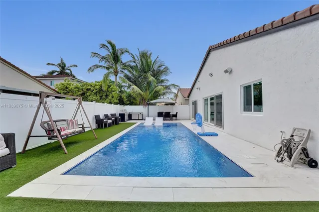 $850,000 | 1636 Southwest 108th Terrace, Davie, FL 33324