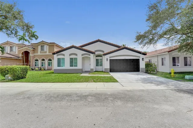$850,000 | 1636 Southwest 108th Terrace, Davie, FL 33324