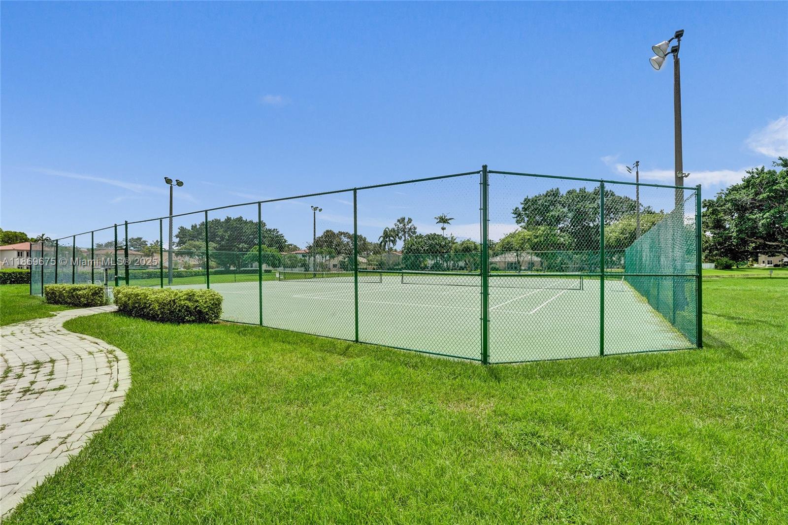 1636 Southwest 108th Terrace Davie, FL 33324 - Photo 82 of 92