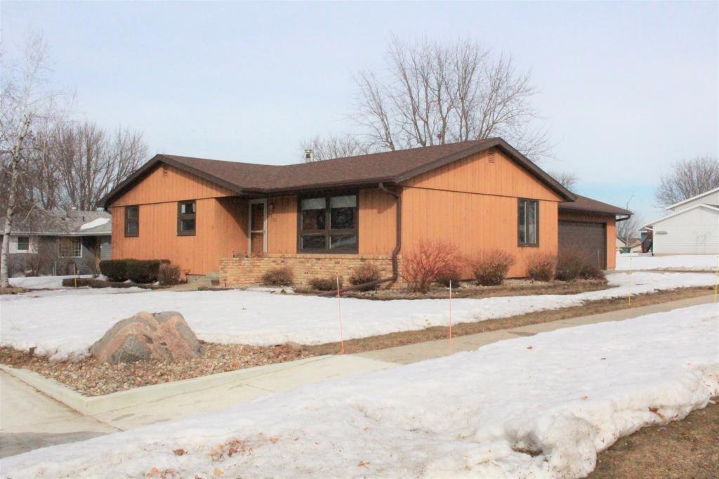 1702 Rust Road Worthington, MN 56187 - Photo 1 of 1 Gallery Image 1
