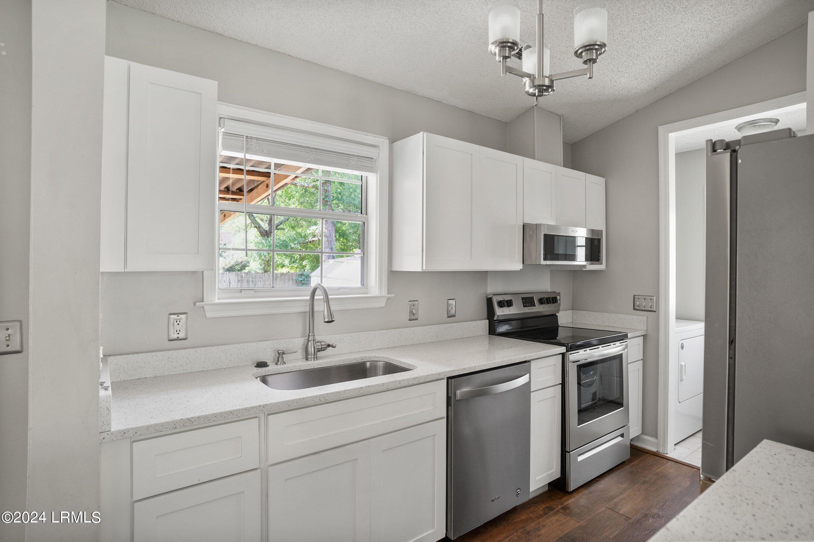 63 Blacksmith Circle Beaufort, SC 29906 - Photo 12 of 32 DSC01652-65.jpg-SMALL