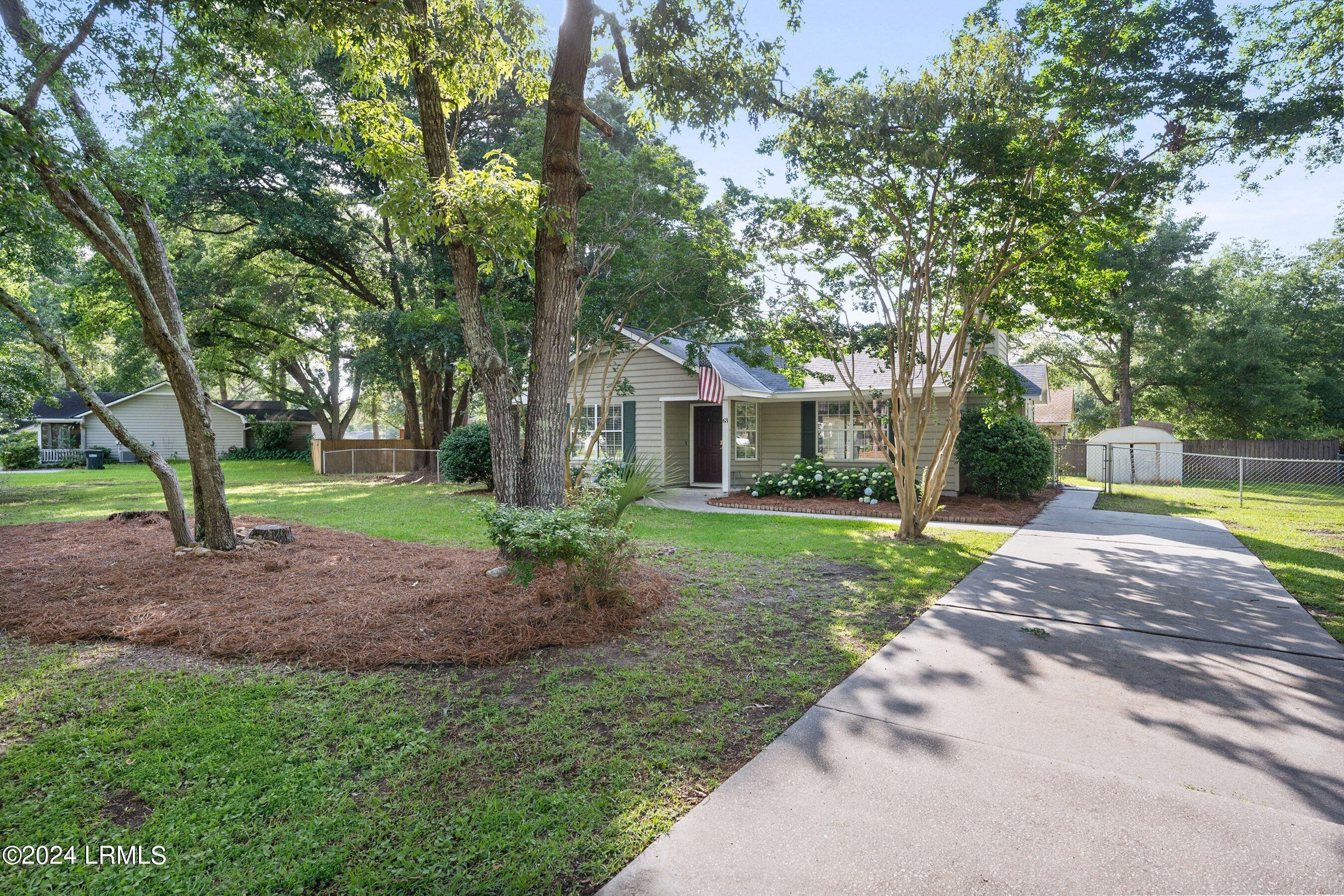 63 Blacksmith Circle Beaufort, SC 29906 - Photo 3 of 32 DSC01580-3.jpg-SMALL