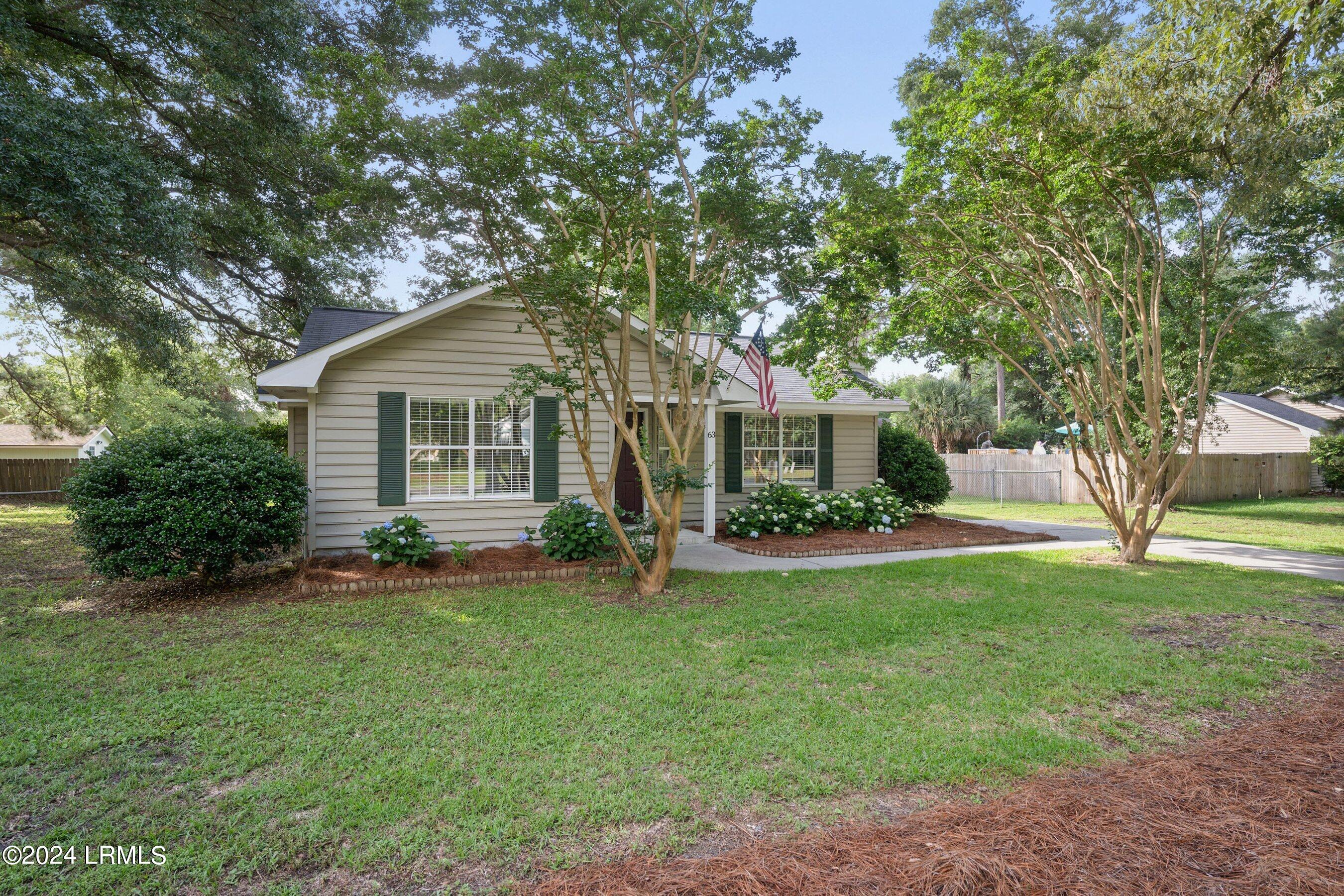 63 Blacksmith Circle Beaufort, SC 29906 - Photo 4 of 32 DSC01595-13.jpg-SMALL