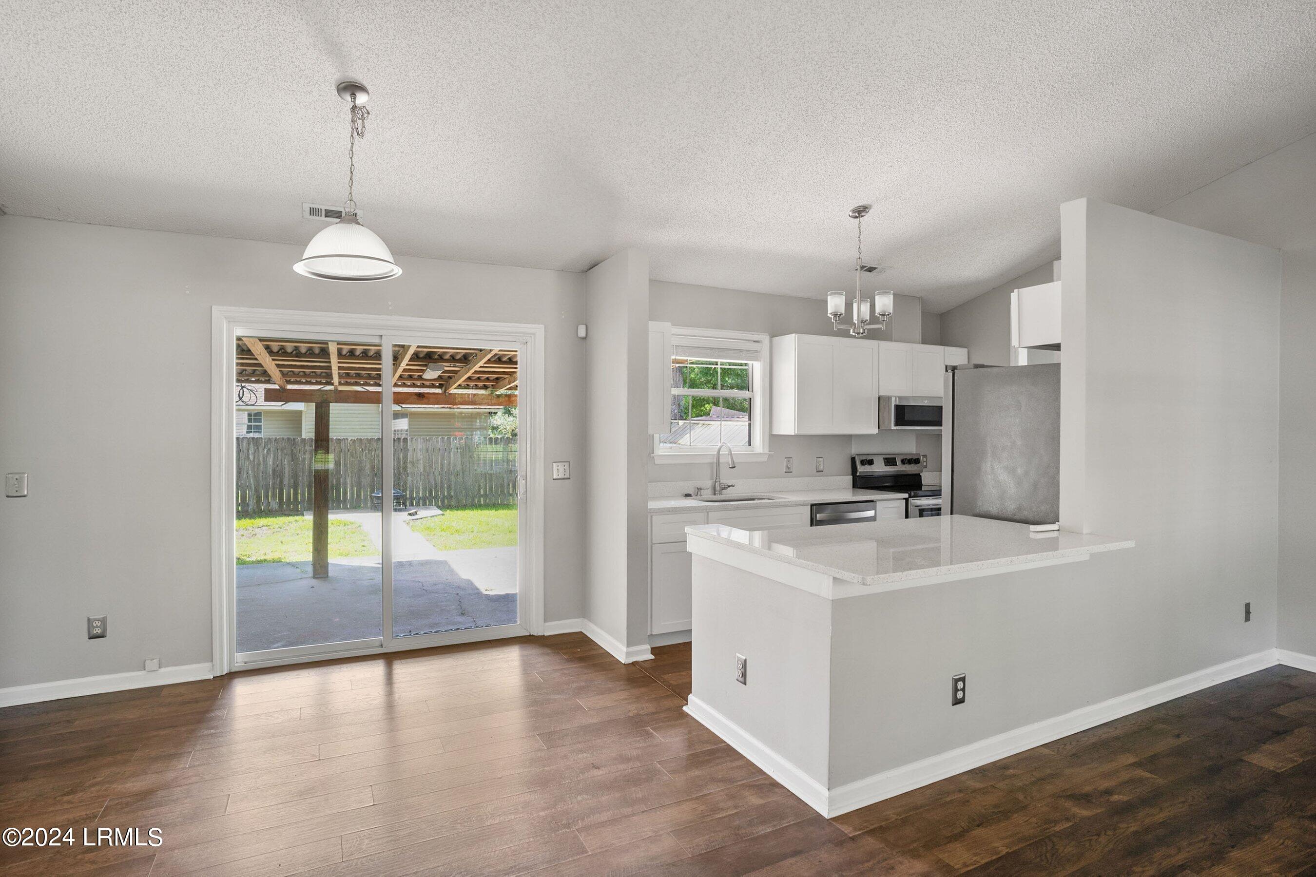 63 Blacksmith Circle Beaufort, SC 29906 - Photo 7 of 32 DSC01642-55.jpg-SMALL