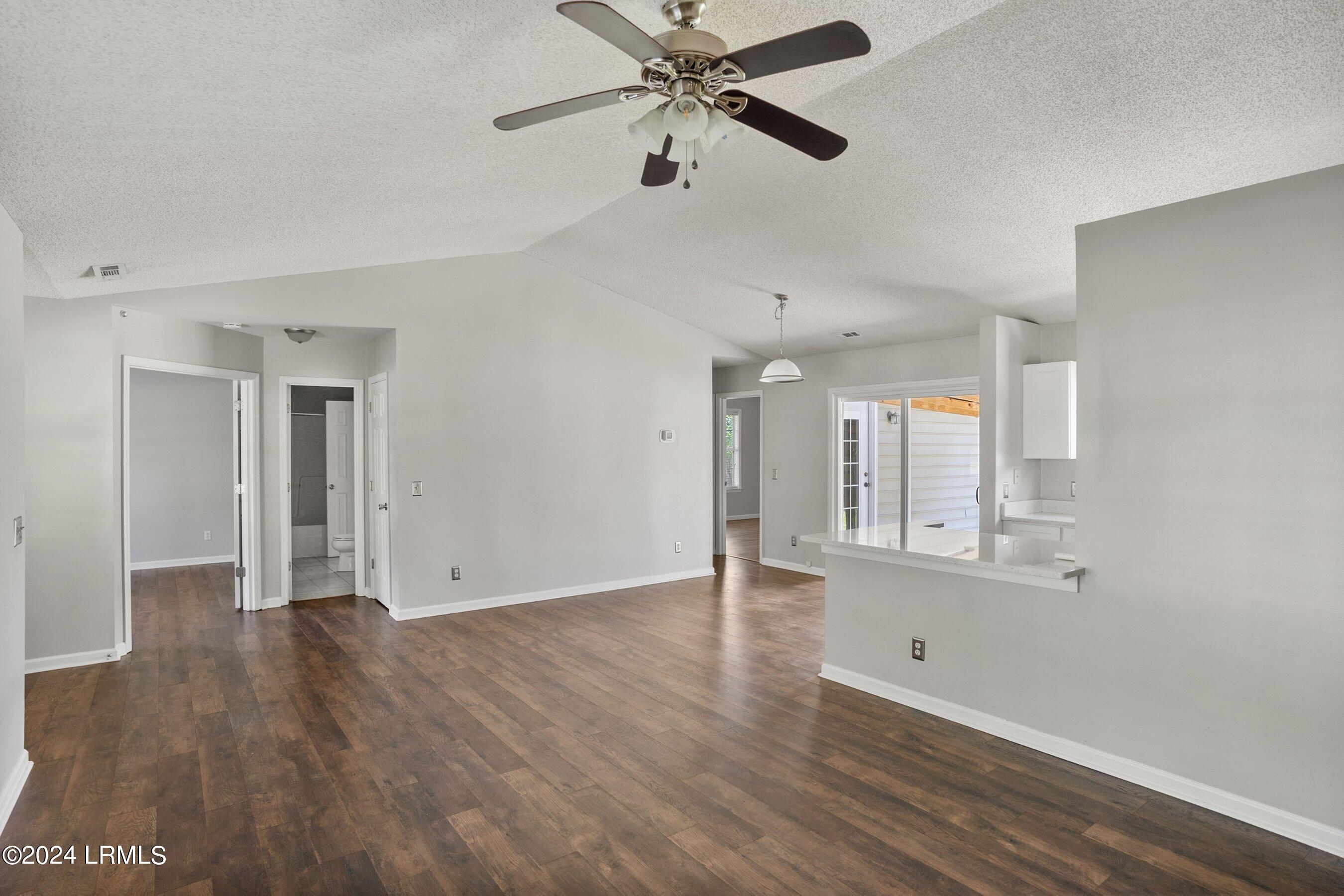 63 Blacksmith Circle Beaufort, SC 29906 - Photo 10 of 32 DSC01627-40.jpg-SMALL