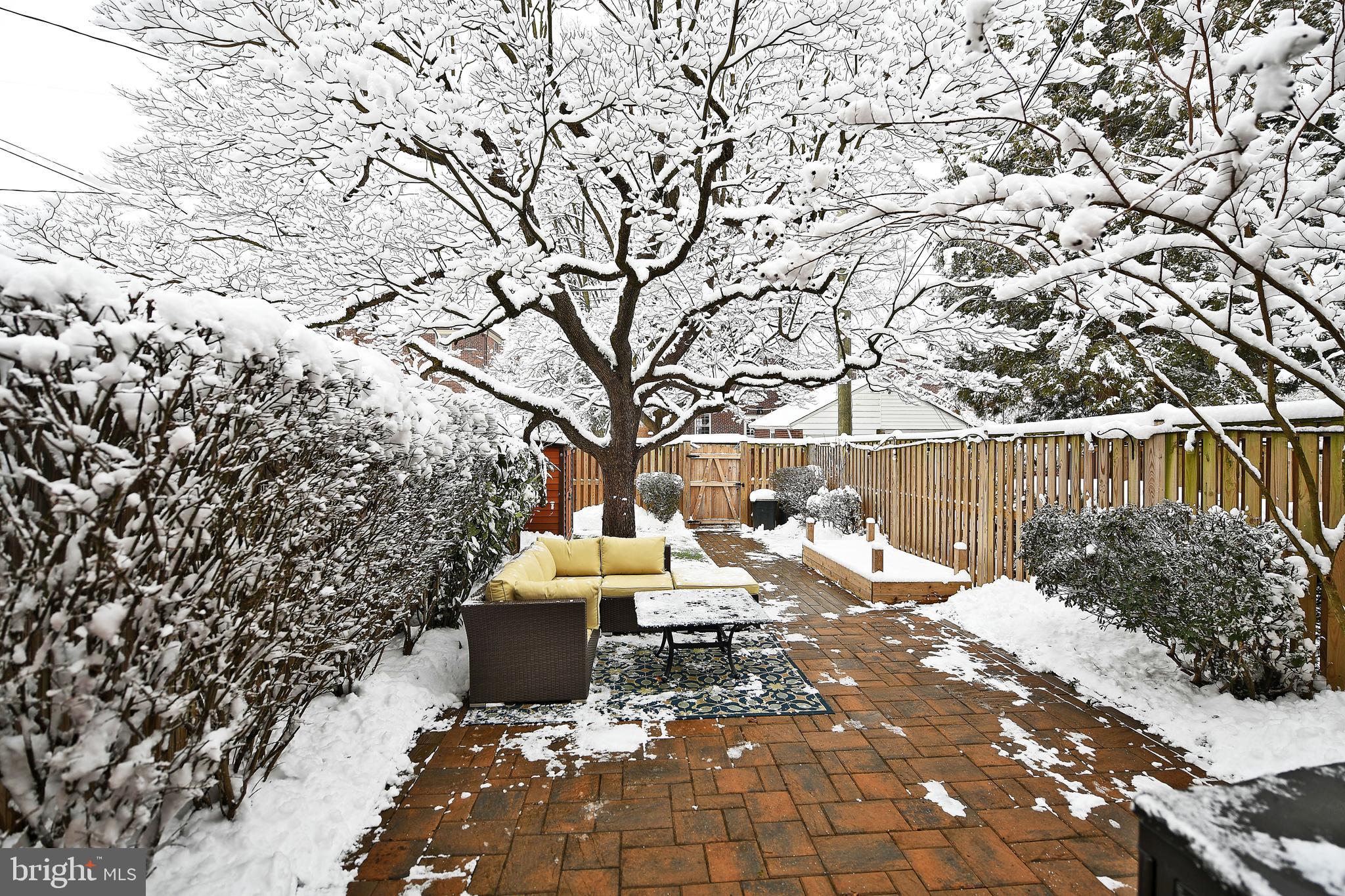 5 Murdock Road Baltimore, MD 21212 - Photo 46 of 48 a view of a backyard with sitting area
