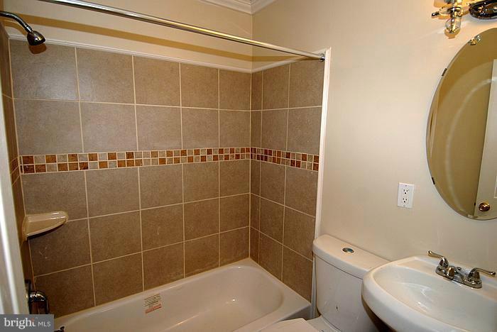 4922 Fable Street Capitol Heights, MD 20743 - Photo 8 of 27 Bath