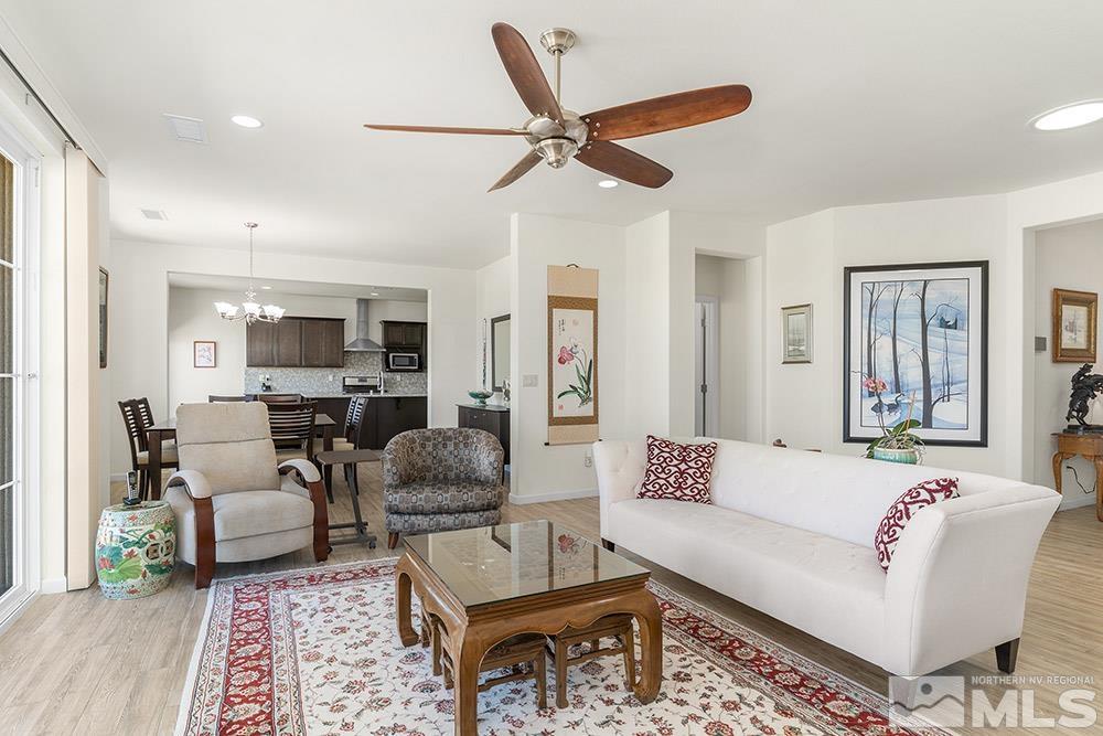2415 Makenna Drive Reno, NV 89521 - Photo 4 of 38 Photo 4