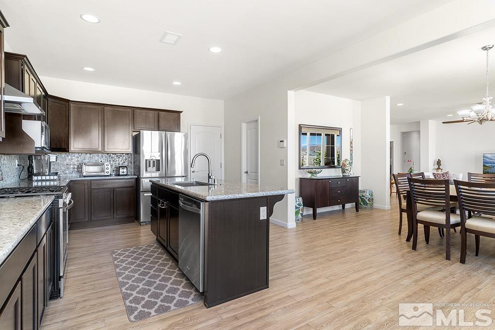 2415 Makenna Drive Reno, NV 89521 - Photo 6 of 38 Photo 6