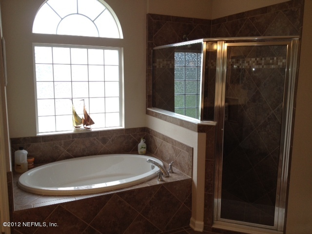5955 Shadehill Road Jacksonville, FL 32258 - Photo 14 of 21 MASTER TUB & SHOWER