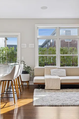 $550,000 | 336 Spring Street, St. Paul, MN 55102