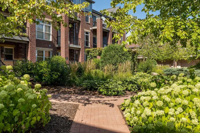 $550,000 | 336 Spring Street, St. Paul, MN 55102