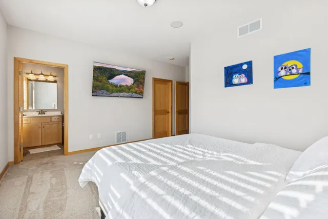 $550,000 | 336 Spring Street, St. Paul, MN 55102