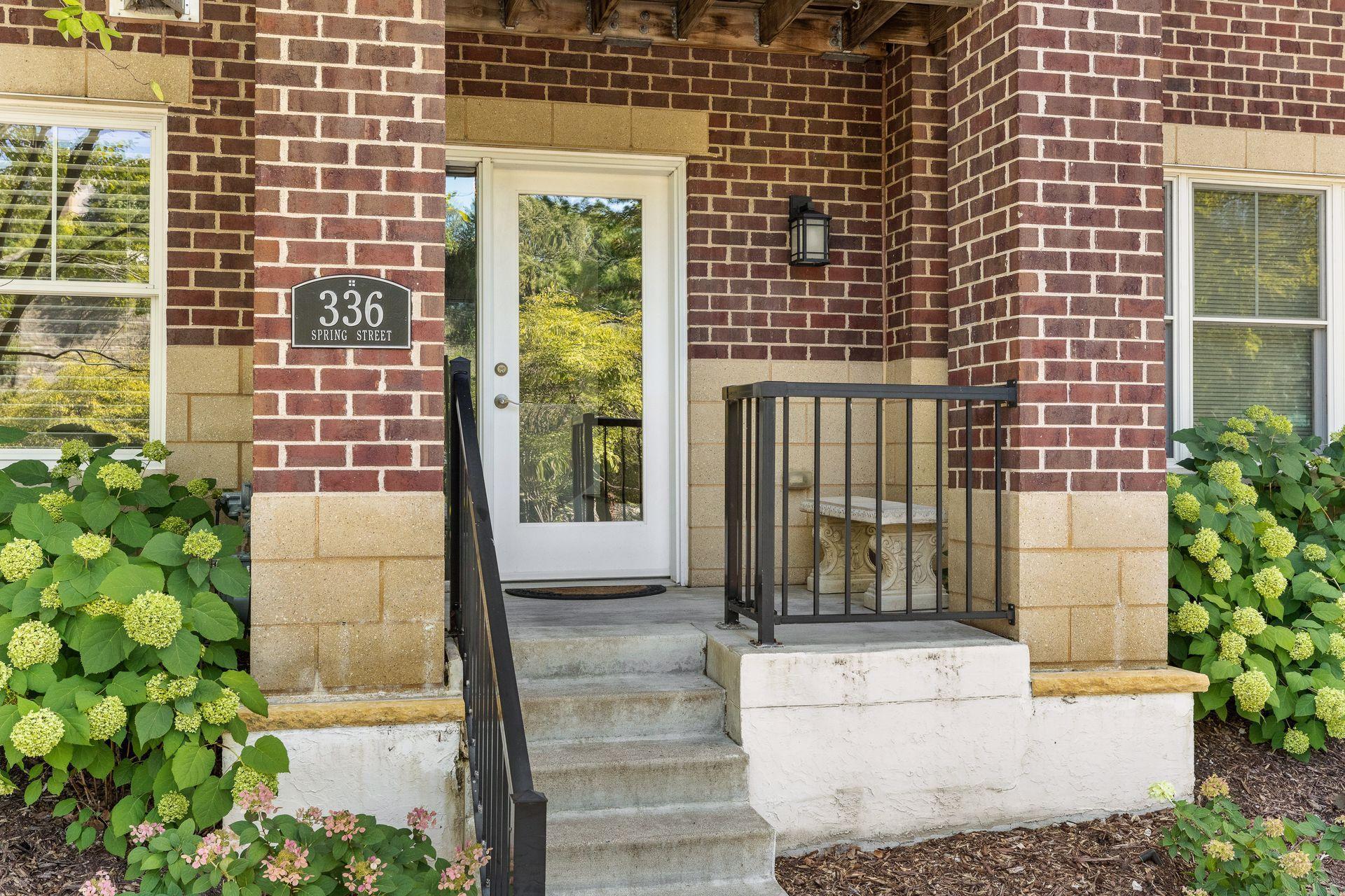 336 Spring Street St. Paul, MN 55102 - Photo 4 of 26