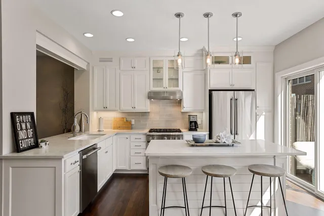 $550,000 | 336 Spring Street, St. Paul, MN 55102