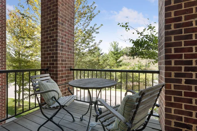 $550,000 | 336 Spring Street, St. Paul, MN 55102