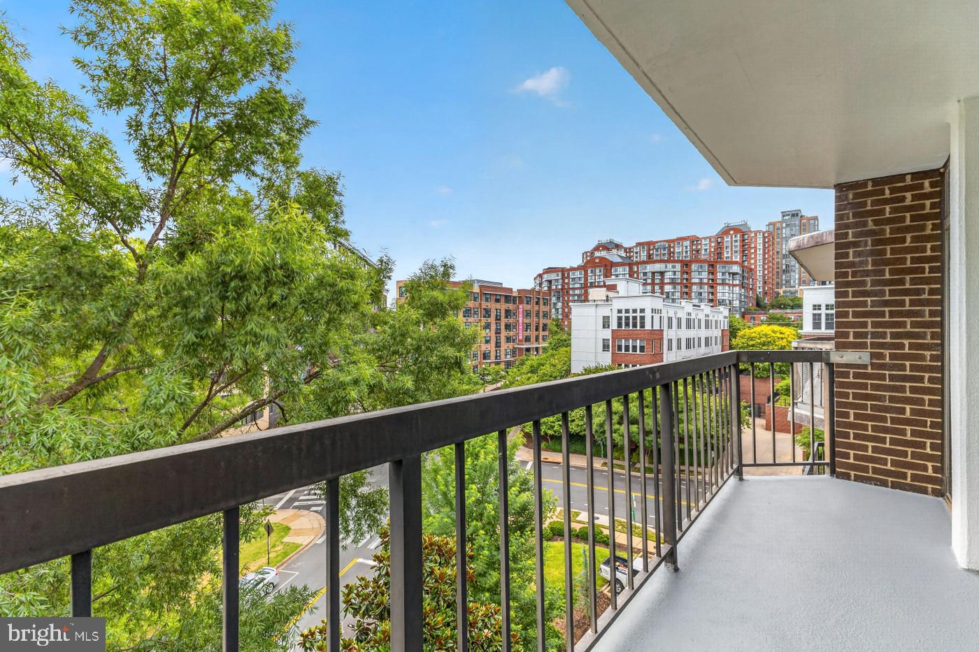 1401 North Rhodes Street, Unit 604 Arlington, VA 22209 - Photo 24 of 25 Outside Space/View