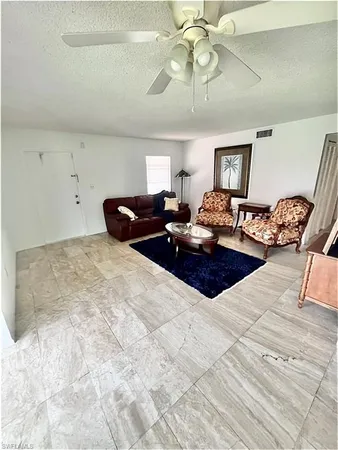 $1,875 | 1400 Pompei Lane, Unit 6, Naples, FL 34103