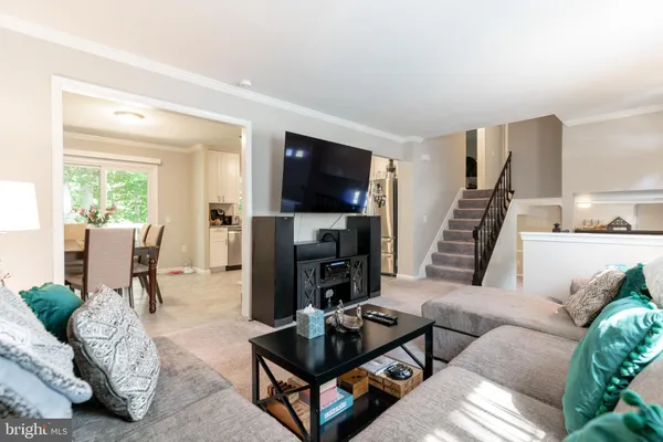 $2,850 | 12112 Amblewood Drive, Laurel, MD 20708