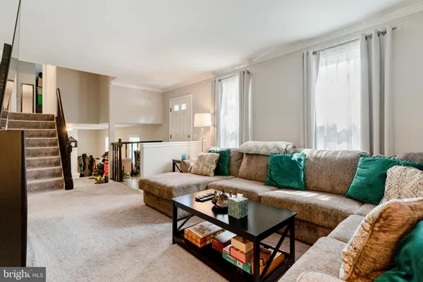 $2,850 | 12112 Amblewood Drive, Laurel, MD 20708