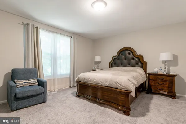 $2,850 | 12112 Amblewood Drive, Laurel, MD 20708