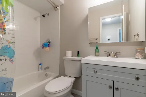 $2,850 | 12112 Amblewood Drive, Laurel, MD 20708