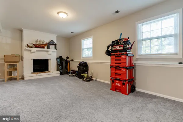 $2,850 | 12112 Amblewood Drive, Laurel, MD 20708