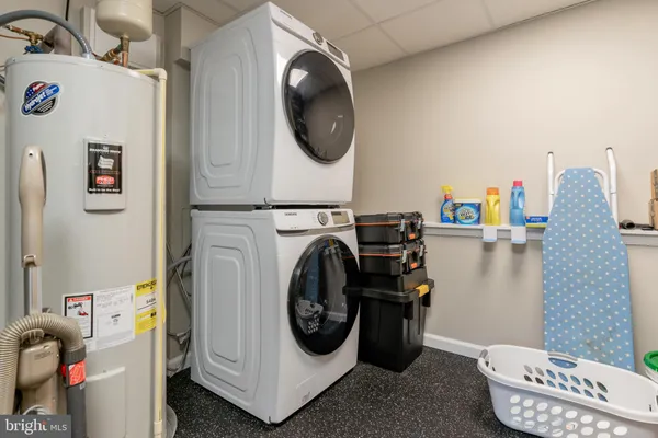 $2,850 | 12112 Amblewood Drive, Laurel, MD 20708