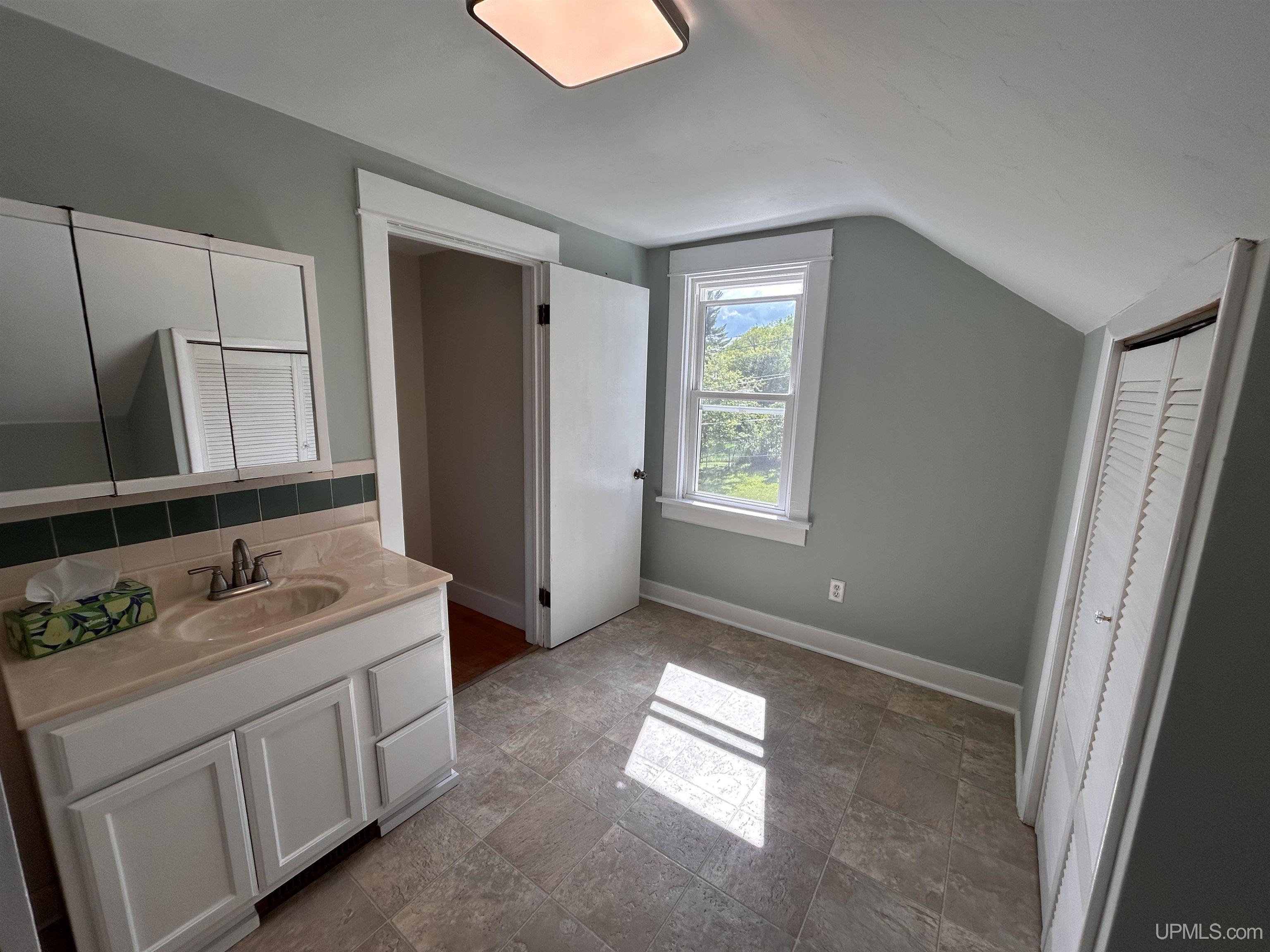 250 Steel Street Ishpeming, MI 49849 - Photo 29 of 38