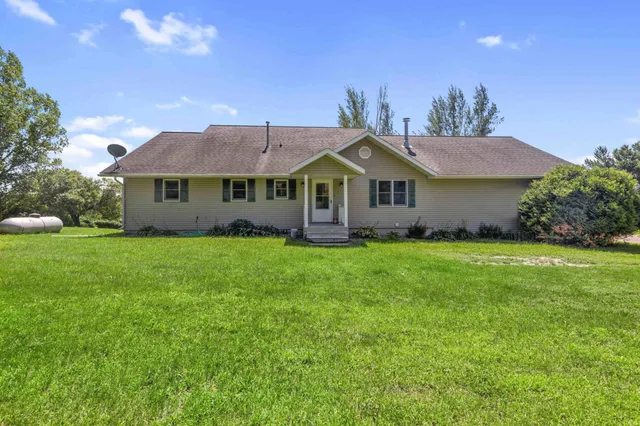 $399,900 | 51800 500th Street, Menahga, MN 56464